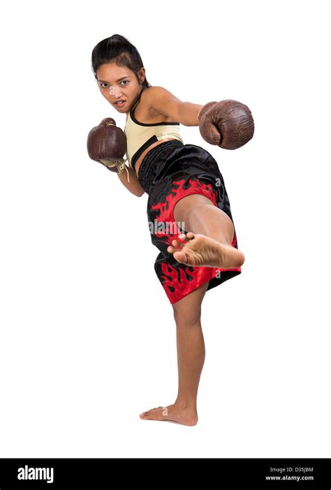 Female Muay Thai Fighter Stock Photo Alamy