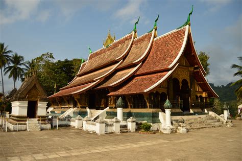 luang-prabang-laos-destinations
