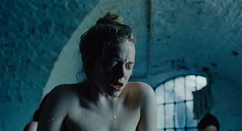 Nude Video Celebs Emma Stone Nude The Favourite