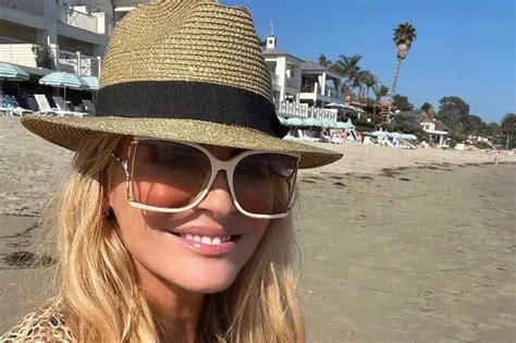 Tess Daly Shows Off Incredible Figure In Swimsuit As She Soaks Up California Sun Ok Magazine