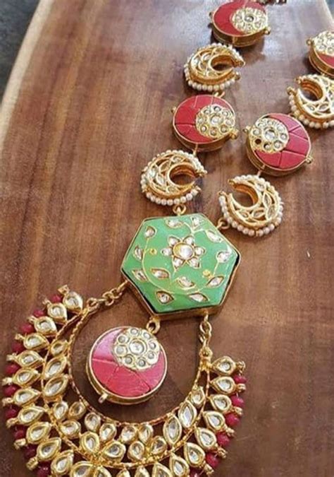 30 Featured Trendy Meenakari Indain Bridal Jewelry Collection 2019