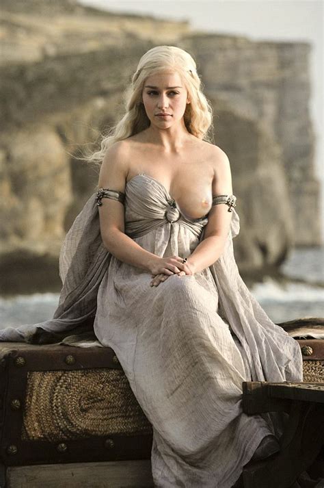 Emilia Clarke As Daenerys Game Of Thrones Rule 34 Gallery 7 Pics