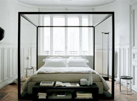 Home styles' bedford poster bed is a modern take on the classic four poster style. 20 Beautiful Four Poster Bed Designs