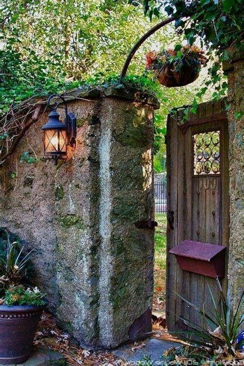 70 Fantastic Rustic Garden Gates Decor Ideas