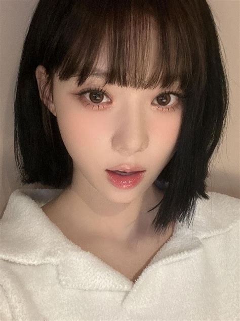 Korean Christmas Makeup Look Glossy Nude Makeup Fancy Holiday Party