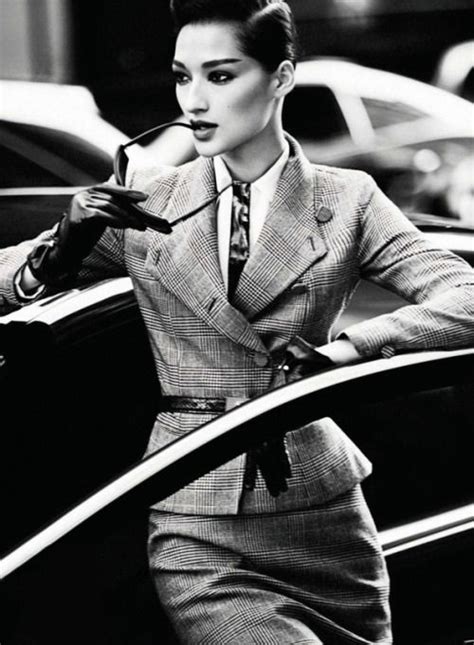 Pin By Vickie Tveekrem On Suites Me Androgynous Fashion Women