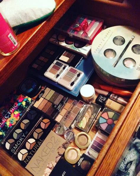 17 Things People Obsessed With Eye Makeup Will Relate To