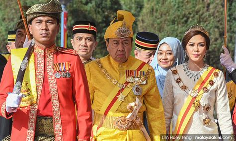 Kaldırılanların yerine 14 aralık 2002'de kurulmuştur. Selangor ruler confers 'Datin Paduka Setia' title on consort