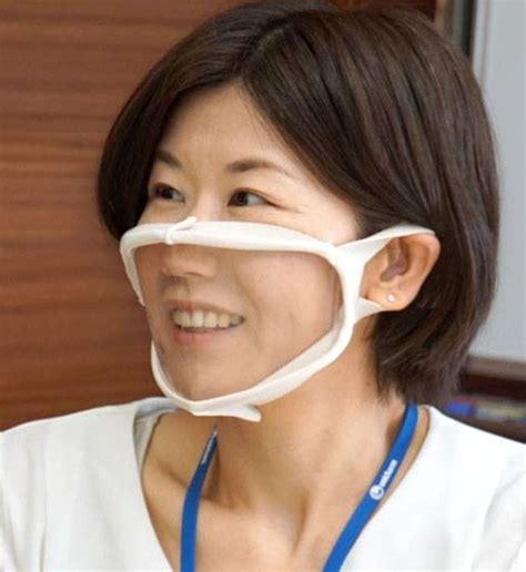 Read My Lips Transparent Face Masks Help Deaf People Amid Pandemic