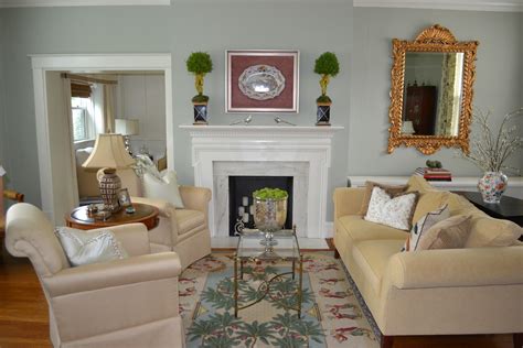 It covers bedroom, living room, kitchen and wall paints. LUCY WILLIAMS INTERIOR DESIGN BLOG: BEFORE AND AFTER: FUN ...