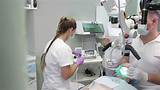 Who Works In A Medical Laboratory