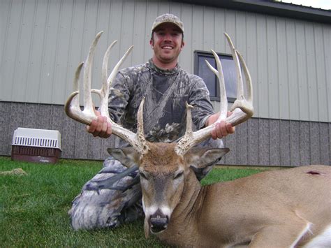 Justins Big Buck In Indiana Big Bucks Hunting Deer Antlers
