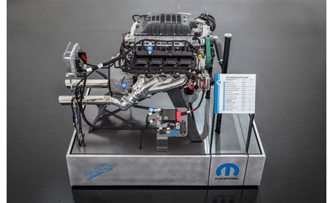 See And Hear Chryslers 1000 Hp Mopar 426 Hemi Crate Engine