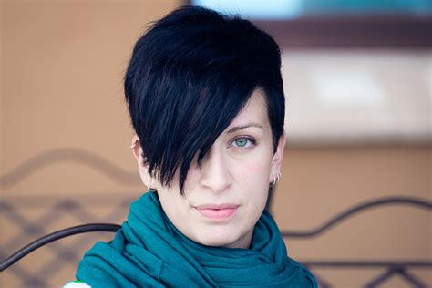 Time to call your stylist because after watching this video you'll be on your way to a shorter new do! Pixie Účesy 2021 - Ucesy Pixie Seznam Cz - Ale prvních pár ...