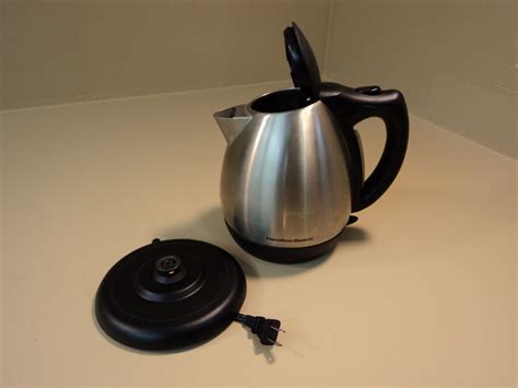 Hamilton Beach Electric Kettle Cord Free 10 Cups Stainlessblack 40870
