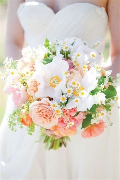 14 Fresh And Fabulous Springsummer Wedding Bouquets