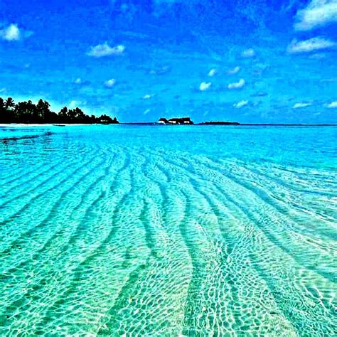 Pin By Jordyn Birk On B E A C H Crystal Clear Water Beautiful Places