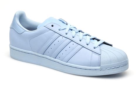 Les équipements de basket femme adidas ont été conçus avec comme objectif de t'offrir, quelle que soit l'intensité ou la longueur de l'effort, le plus grand confort. Adidas Originals Superstar Supercolor Bleu prix promo ...