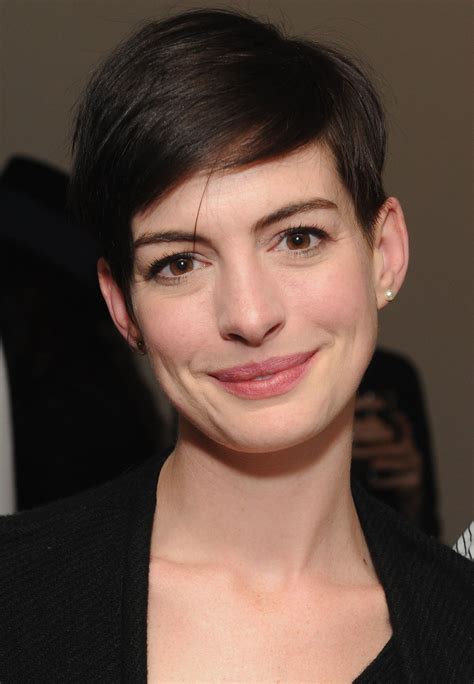 Watch Anne Hathaway Take Her Makeup From Barely There To