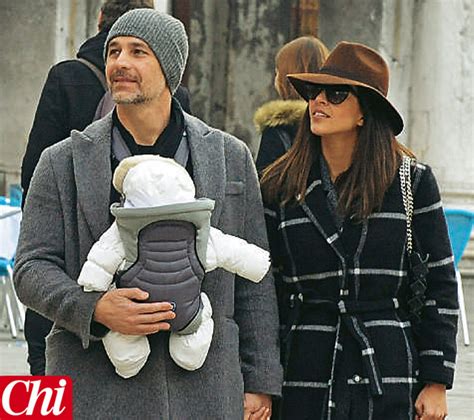 Al suo posto raoul bova, nei panni di don massimo. Raoul Bova: età, altezza, peso, figli, l'ex moglie, Rocío ...