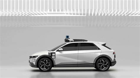Motional Unveils Driverless Robotaxi Based Around Hyundai Ioniq 5