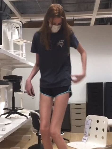 maci currin onlyfans teen with world s longest legs reaches new heights au