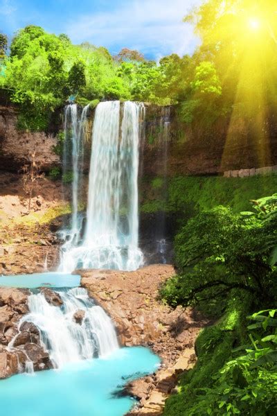 Dry Nur Waterfall — Stock Photo © Goodolga 12645071