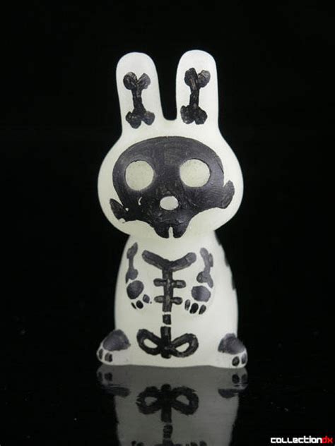 Skull Bunny Glow Collectiondx