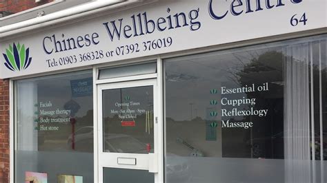 chinese wellbeing centre massage therapist