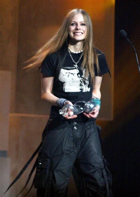 Avril Lavigne At Juno Awards In Ottawa 04052003 Moda Dos Anos 2000