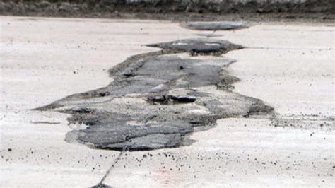 Michigan Pothole Season Is Here Heres How They Form