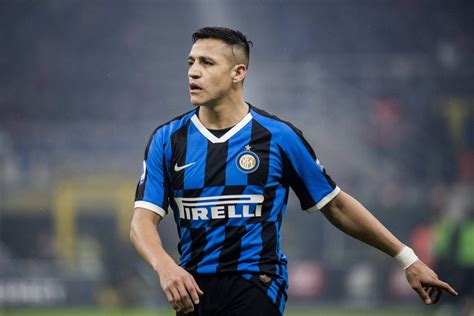 Latest on internazionale forward alexis sánchez including news, stats, videos, highlights and more on espn. Italian Media Claims Inter Looking To Keep Man Utd's Alexis Sanchez But Only On A Dry Loan