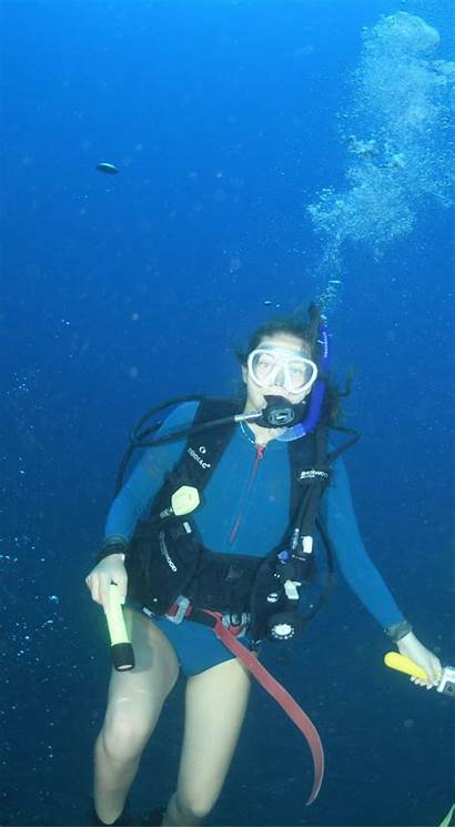 Scuba Wetsuit Diving Lessons Underwater Marble Lady