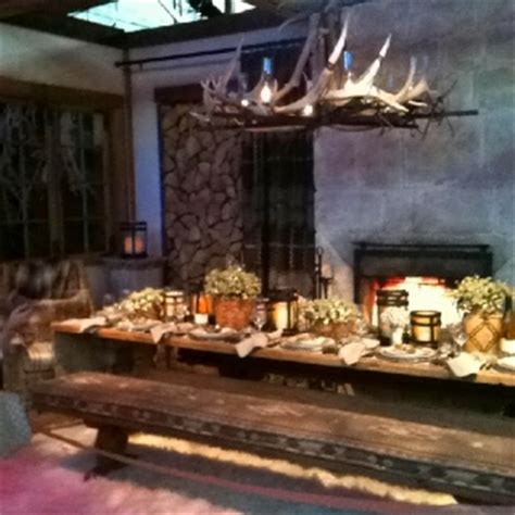 Rustic elegance décor & design. Hunting lodge chic by Ralph Lauren | Rustic elegance decor ...