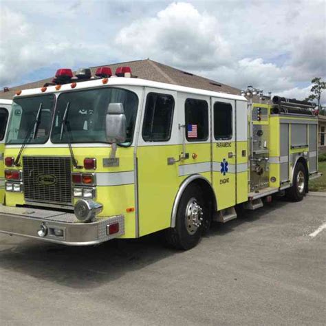 E One 2002 Emergency And Fire Trucks