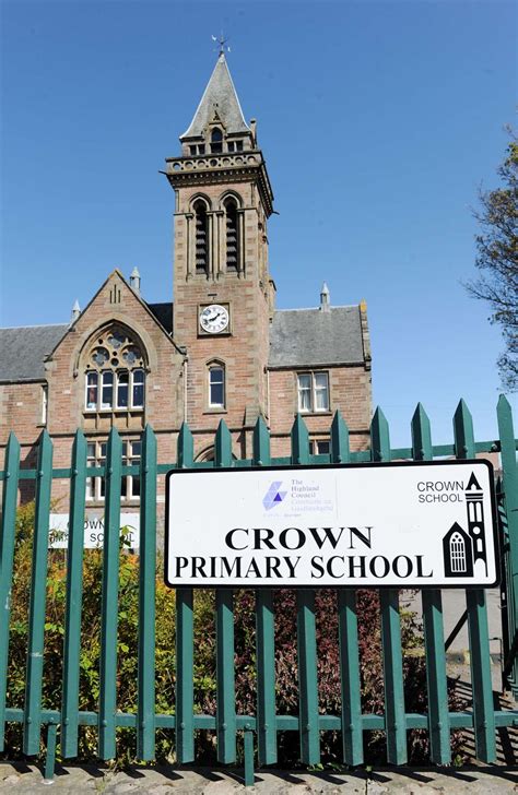 Maggots Fell On Inverness Schoolchildrens Desks Reports Claim