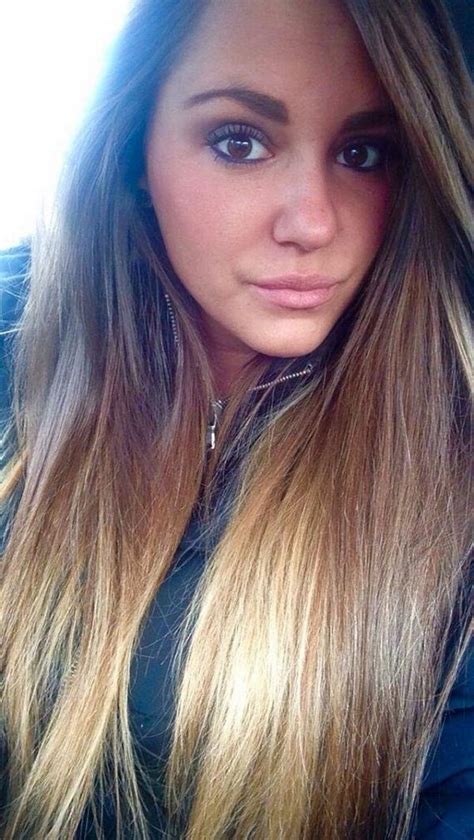 A selfie is a photograph of yourself, taken by yourself. Sexy Selfies You Won't Resist - Barnorama