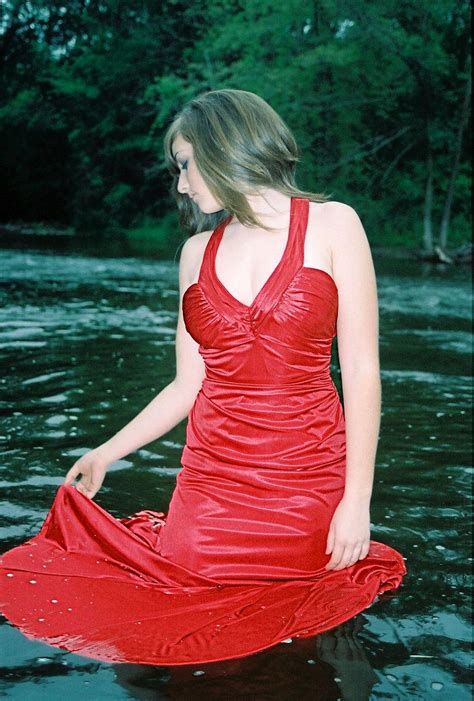 Pin By Katy Djo On Wet Dress In Wet Dress Dresses Lady In Red