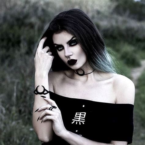 Pin By Greywolf On Gothic Angels Gothic Beauty Black Metal Girl