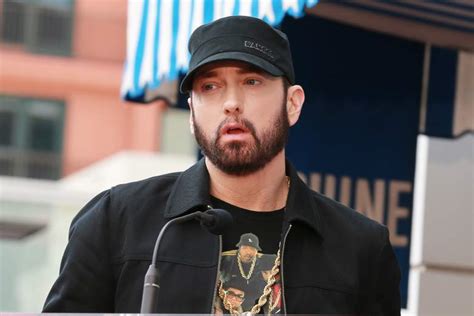 Eminem’s Dyed Hair And Beard Photos From Blonde To Brown