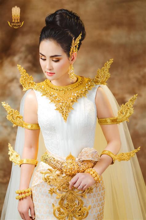 Khmer Wedding Costume 2022 아오자이