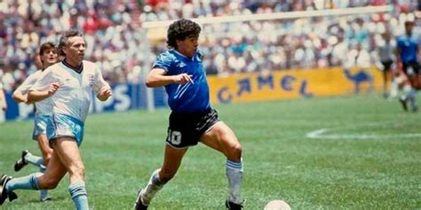 Radiografía del momento de mayor inspiración de diego maradona, el mejor gol de la historia de los mundiales. ¿A qué velocidad corrió Maradona en el Gol del Siglo ...