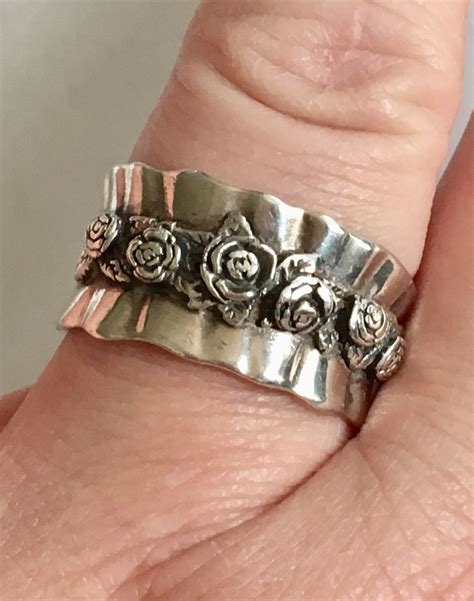 Vintage Sterling Silver Ring With Floral Ruffle Design Size Etsy