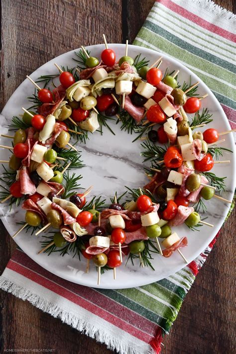 Easy And Festive Holiday Appetizer Antipasto Skewer Christmas Wreath