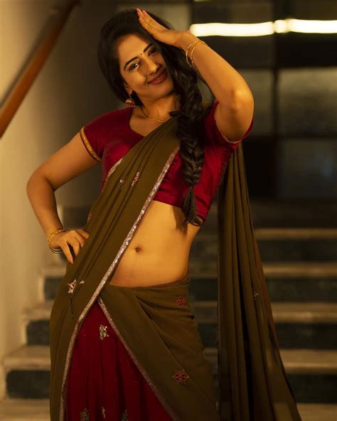 Gehna Sippy Hot Navel Stills In Half Saree South Indian Actress