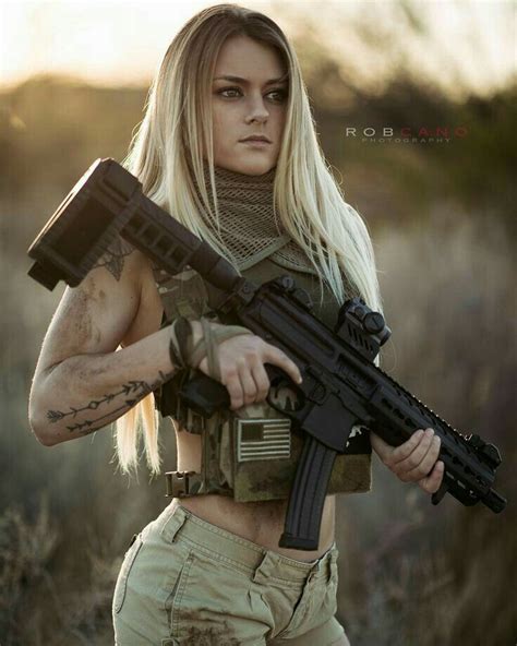 Girls With Guns 💛💙💚💟💗💖 💜 Military Girl N Girls Girls Night Fighter Girl Female Soldier Army