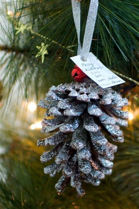Diy Glitter Pinecone Christmas Ornament Use Hot Glue And Glitter Of