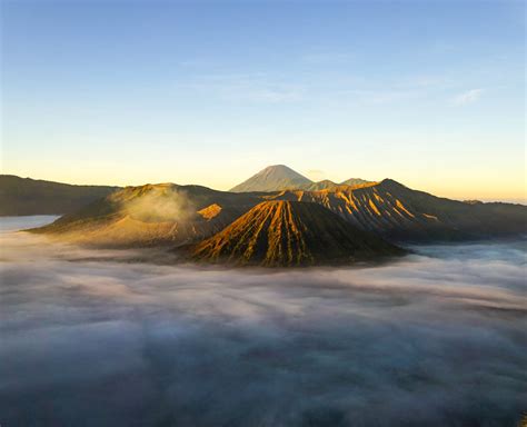 Sunset And Sunrise On Mount Bromo How To Visit Mount Bromo Without A Tour Adventure Lies In Front