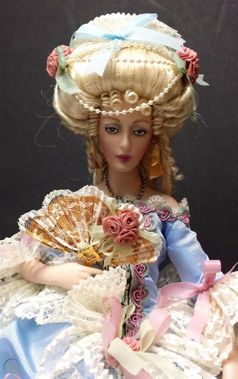 Rare Franklin Mint Heirloom Marie Antoinette Porcelain Doll 17 Queen