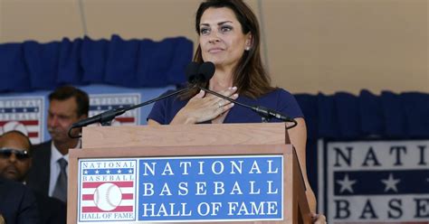 Baseball Hall Of Fame 2019 Brandy Halladay Delivers Emotional Speech Honoring Late Husband Roy